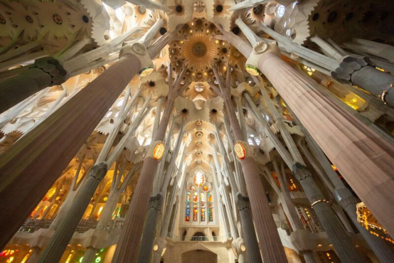 Barcelona: Sagrada Familia Small Group Guided Tour - Comparing This Tour to Other Sagrada Familia Experiences