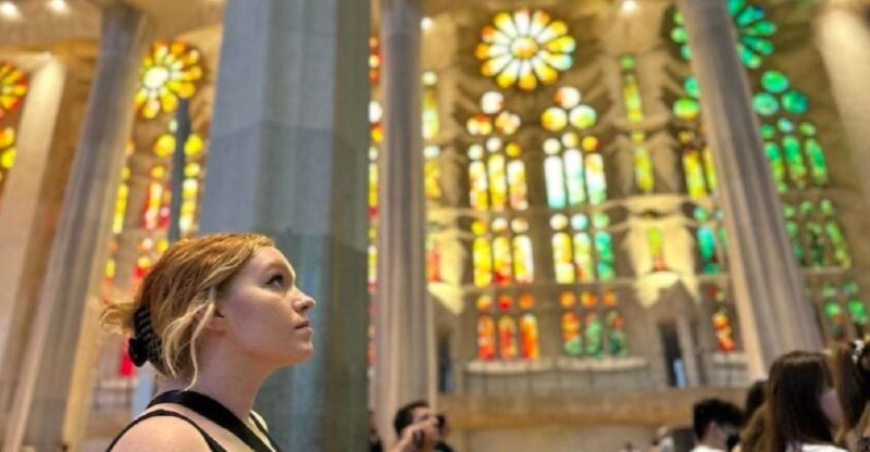 Barcelona: Sagrada Família Tour with Skip-the-Line Access - Visiting the Nativity and Passion Facades