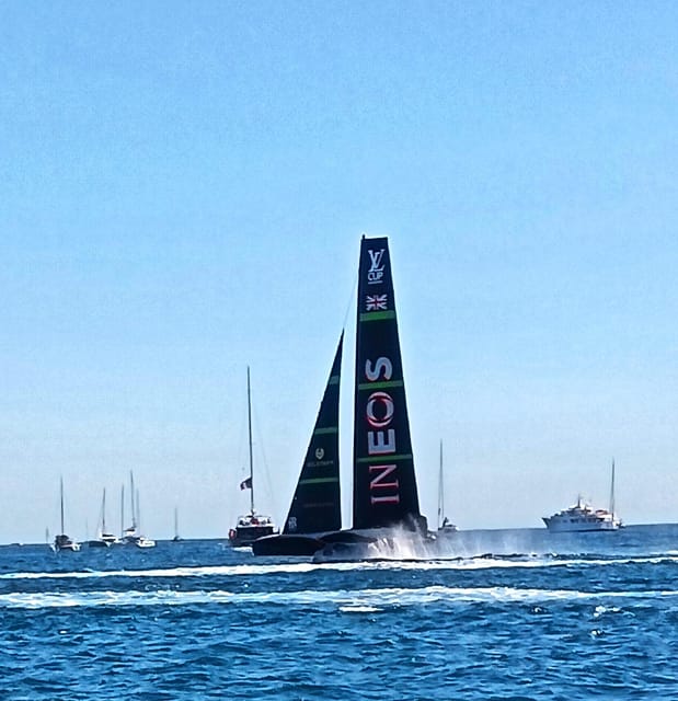 Barcelona: Sailing tour - Discover the Charm of Barcelona from the Sea on a 2-Hour Sailing Tour