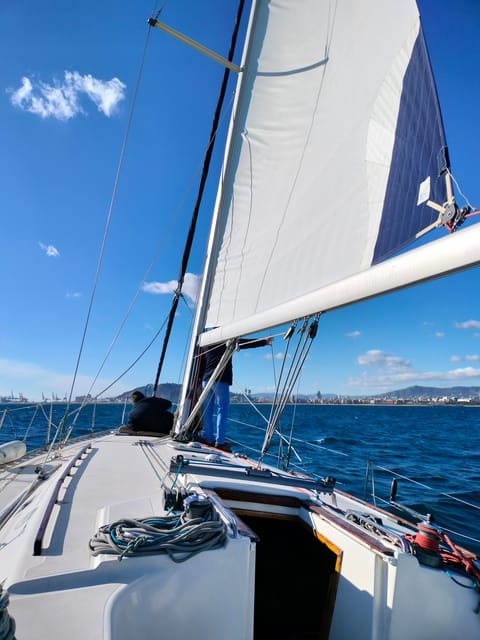 Barcelona: Sailing tour - What’s Included and What to Bring