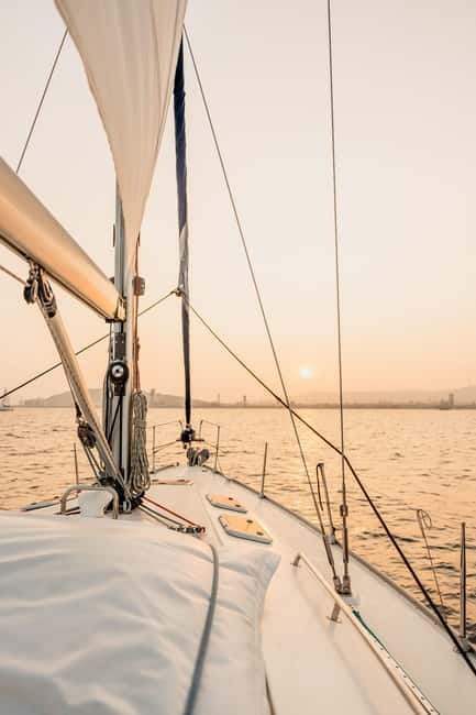 Barcelona: Sailing Tour with Young Local Captain & Drinks - Meeting Point and Practical Details