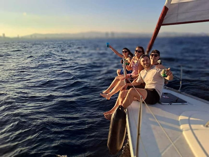 Barcelona: Sailing tours with open bar and snacks - Barcelona: Sailing Tours with Open Bar and Snacks