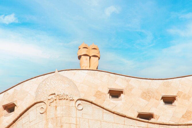 Barcelona Scavenger Hunt and Sights Self-Guided Tour - Start at Pg. de Gràcia, 35 in LEixample