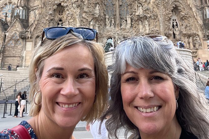 Barcelona Scavenger Hunt and Sights Self-Guided Tour - How the App Facilitates Your Adventure