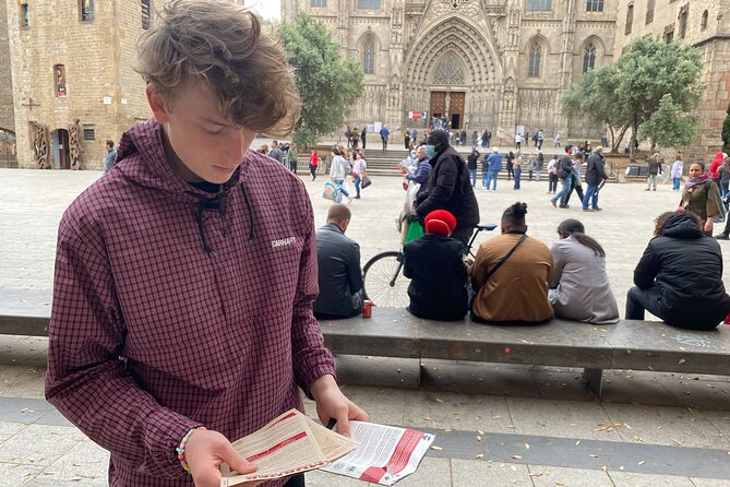 Barcelona Self-Guided Murder Mystery Tour by the Cathedral of Barcelona - Why Choose This Murder Mystery Tour?