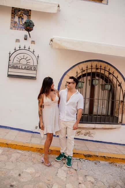 Barcelona: Sitges Private Tour with Hotel Pickup - Stroll Through Historic Streets of Sitges