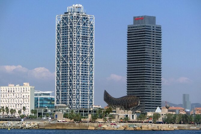 Barcelona Skyline Sailing - The Crew and Music Experience