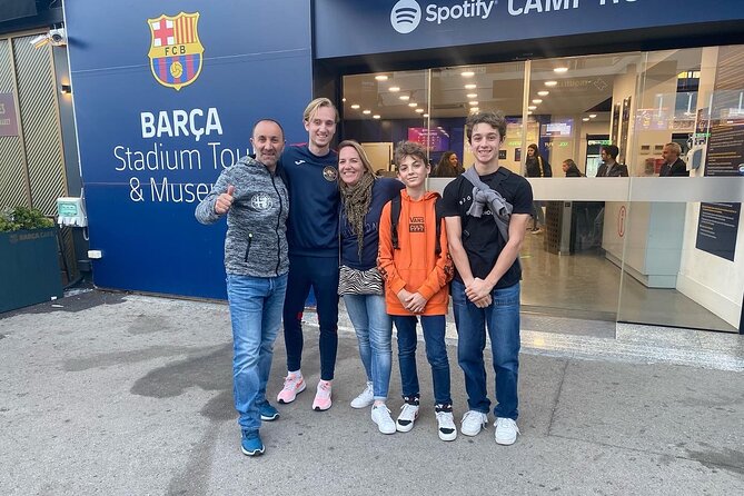 BARCELONA SPORTS VIP - Camp Nou - La Masia & Montjuic (Olympic) - Practical Details: Logistics and Meeting Points