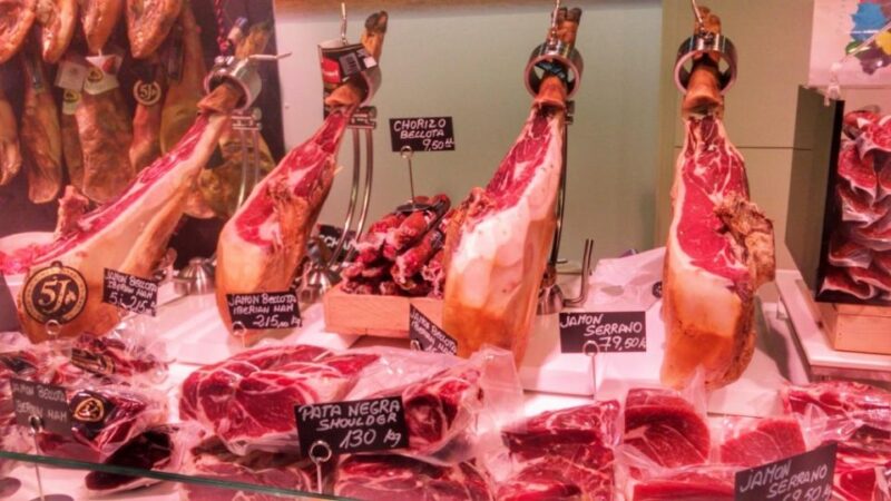 Barcelona: Street Food & Sightseeing Tour with Local Market - The Guide: Knowledgeable and Friendly