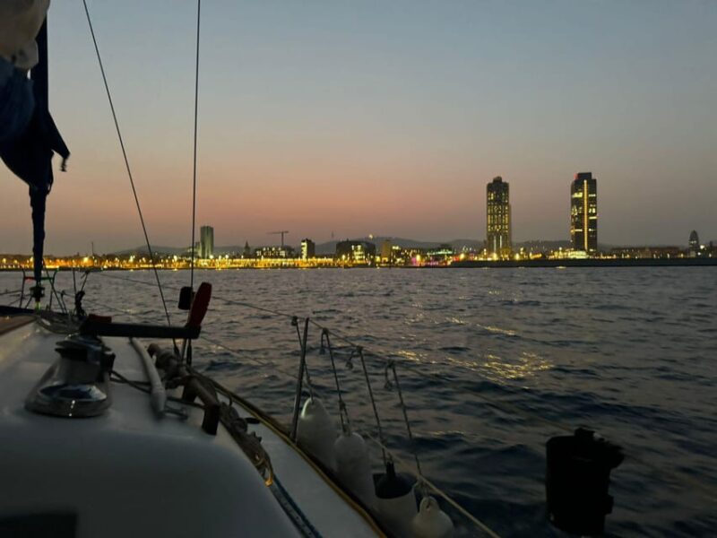 Barcelona: Sunset Sailboat Cruise with Drinks and Snacks - What Makes This Sunset Sail in Barcelona Unique