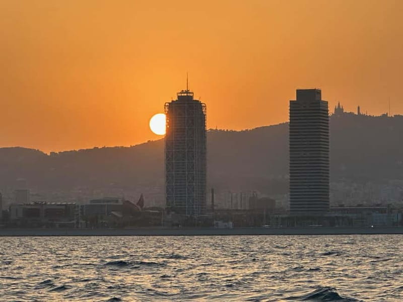 Barcelona: Sunset Sailboat Cruise with Open Bar and Snacks - What Makes the Modern Sailboat Stand Out