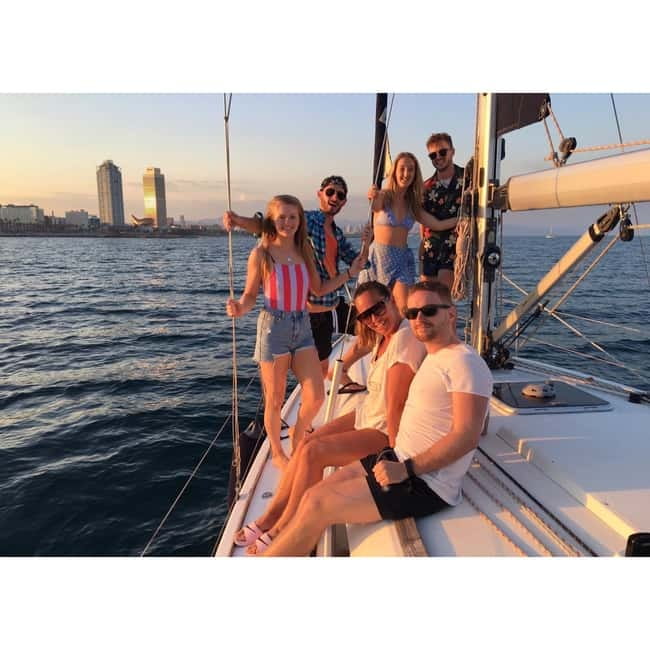 Barcelona: Sunset Skyline Cruise with Cava and Snacks - Tasting Catalan Cava and Snacks on Deck