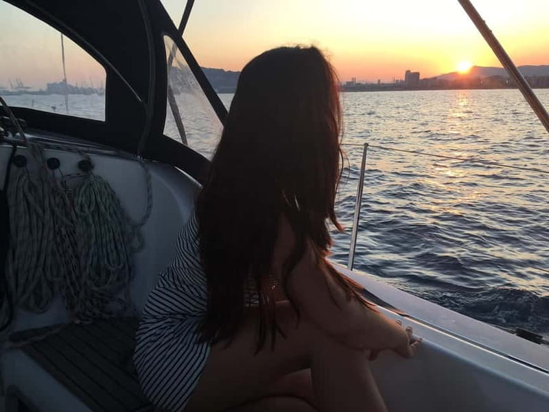 Barcelona: Sunset Skyline Cruise with Cava and Snacks - Comparing Similar Experiences in Barcelona