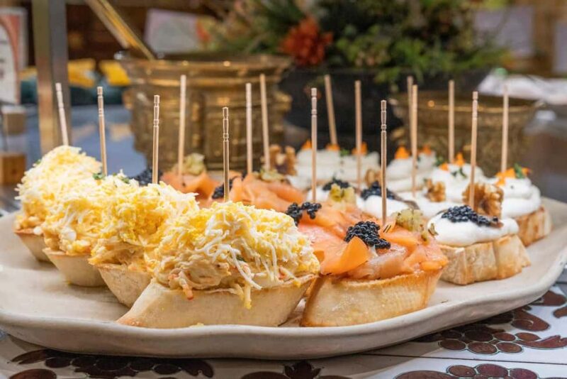 Barcelona: Tablao Flamenco Cordobes with Food/Drink Options - Flamenco Performers and Venue Heritage