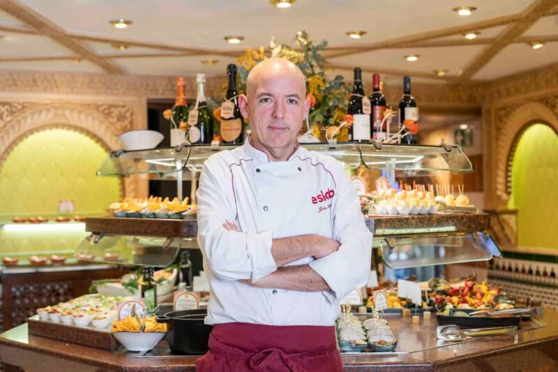 Barcelona: Tablao Flamenco Cordobes with Food/Drink Options - Food and Drink Options: Buffet and Tapas Varieties