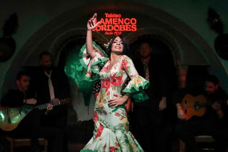 Barcelona: Tablao Flamenco Cordobes with Food/Drink Options - Accessibility and Practical Information