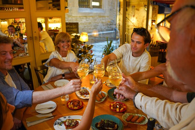 Barcelona Tapas and Wine Experience Small-Group Walking Tour - Exploring El Born and Passeig del Colom