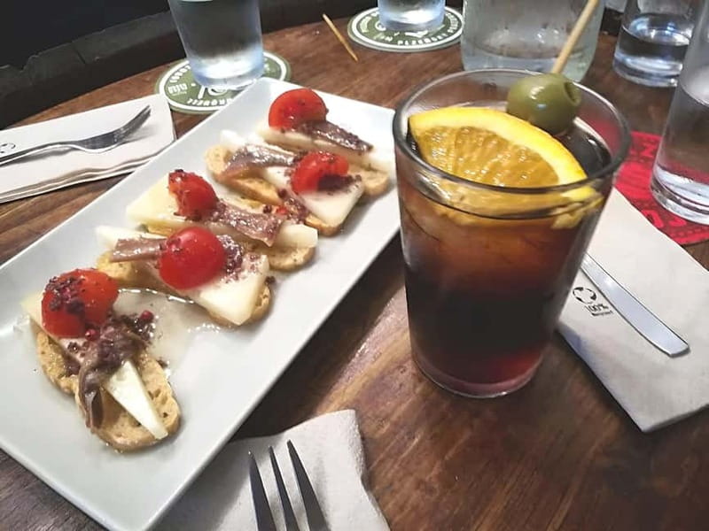 Barcelona: Tapas Crawl full meal & drinks all included - The Expertise of the Food Guide