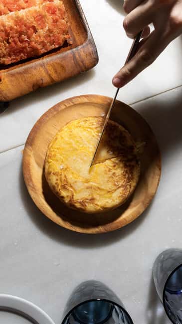 Barcelona Tapas & Food Crawl Walking Tour + Gothic History - Sample of the Food Stops and What to Expect