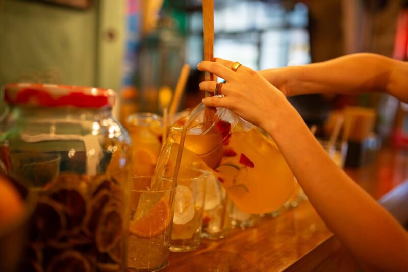 Barcelona: Tapas Tour with Food Tastings and Drinks - Pacing and Group Size