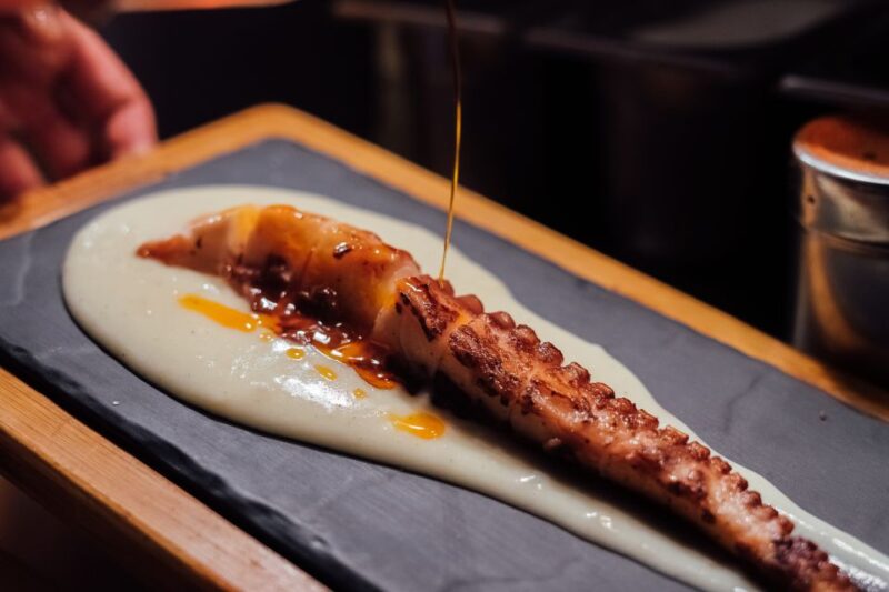 Barcelona: Tapas & Wine Private Walking Tour with Local Food - Key Points