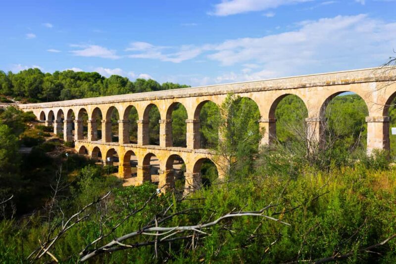 Barcelona: Tarragona Tour with Guide and optional Wine Tour - Walking Through Tarragona’s UNESCO Roman Sites with a Guide