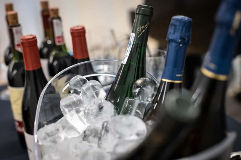 Barcelona: Taste 5 Spanish Wines paired with Live Music - How Music Enhances the Wine Tasting