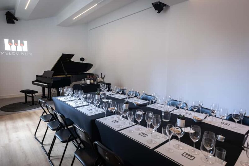Barcelona: Taste 5 Spanish Wines paired with Live Music - The Guides: Knowledge and Passion