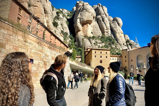 Barcelona to Montserrat: Guided Tour & Return Bus Transfers - Practical Tips and Considerations