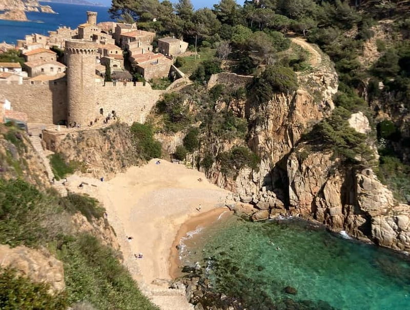 Barcelona: Tossa de Mar & Costa Brava very small group - Key Points