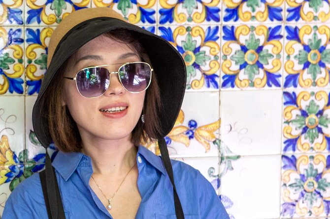 Barcelona Tour And Photoshoot in Gothic Quarter - Starting Point: Lamaro Hotel in the Heart of the Old Town