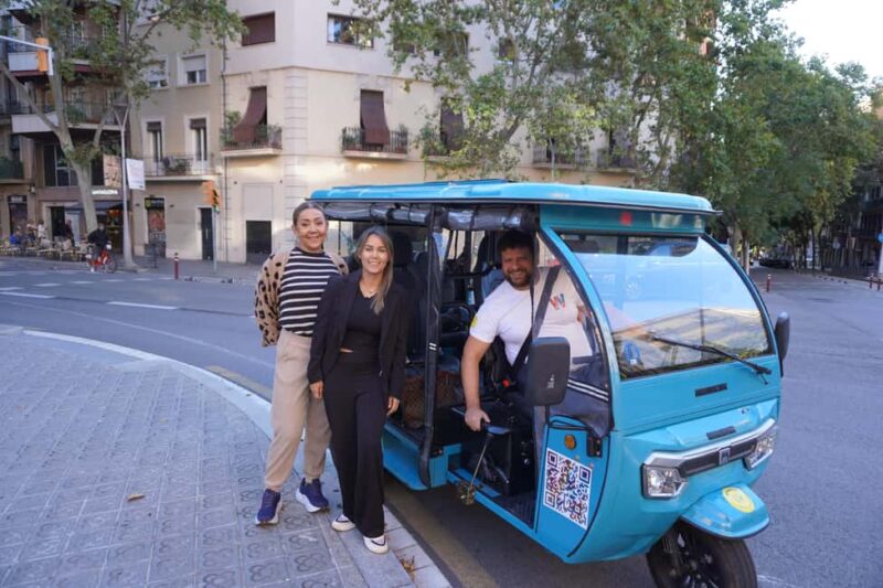 Barcelona: Tour by electric tuk tuk - The Route Highlights and Key Landmarks