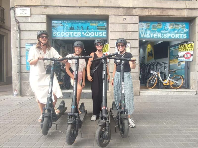 Barcelona: Tour history on scooters and e-bikes with discount cards - Practical Aspects and Pacing of the Tour