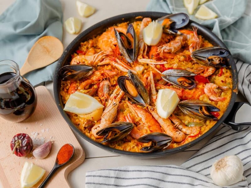 Barcelona: Tour: Mussels, Rice Plantation and Paella - Unique Boat Ride in the Delta de lEbre