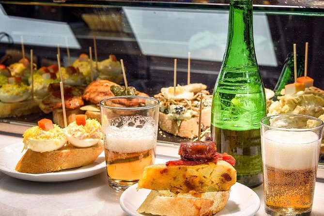 Barcelona Tour with Tapas: Historic Quarters Private Tour (3 Hours) - A Pace Designed for Comfort and Exploration