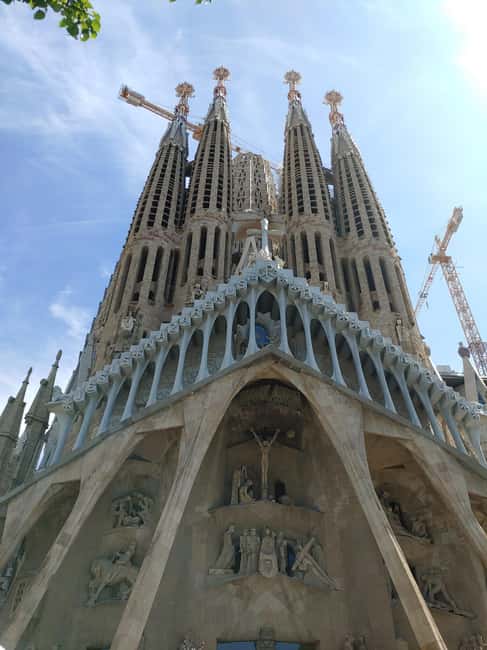 Barcelona Tours Co - Gaudi Bike Tour - Optional Ride to the Beach and El Born Neighborhood