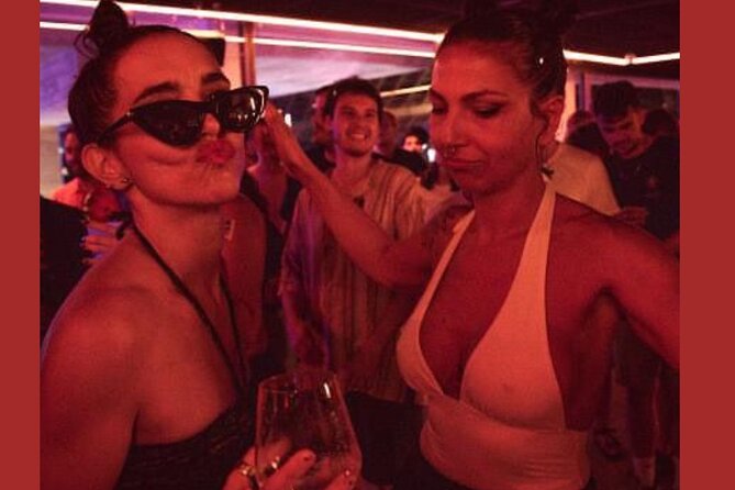 Barcelona Underground Clubbing Experience with Locals - Starting Point: Meeting at Plaça de Catalunya