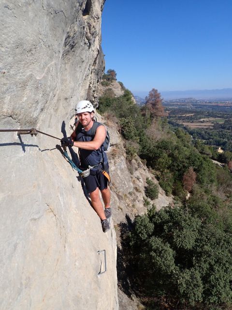 Barcelona: Via Ferrata Baumes Corcades in Centelles - The Experience Provider: Guies Arania