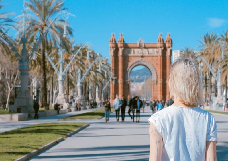 Barcelona: Walking Tour 4 Hours - Discover the Essence of Barcelona in a Compact Tour