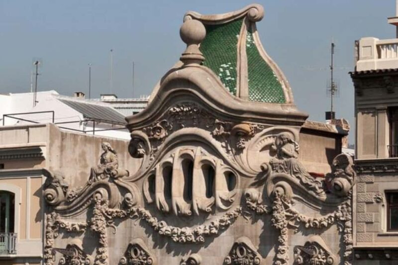 Barcelona Walking Tour: Modernisme & Iconic Architecture - Key Points