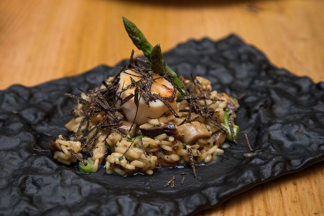 Barcelona Wine and Gourmet Tapas Tour - Key Points