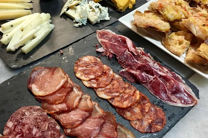 Barcelona Wine and Gourmet Tapas Tour - The Food: From Traditional to Creative Tapas