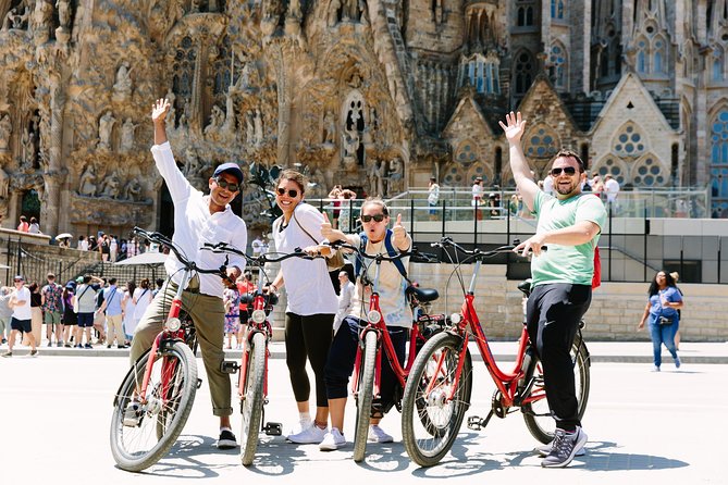 Barcelona: Wonders of Gaudi Bike Tour - The Cycling Experience and Group Dynamics
