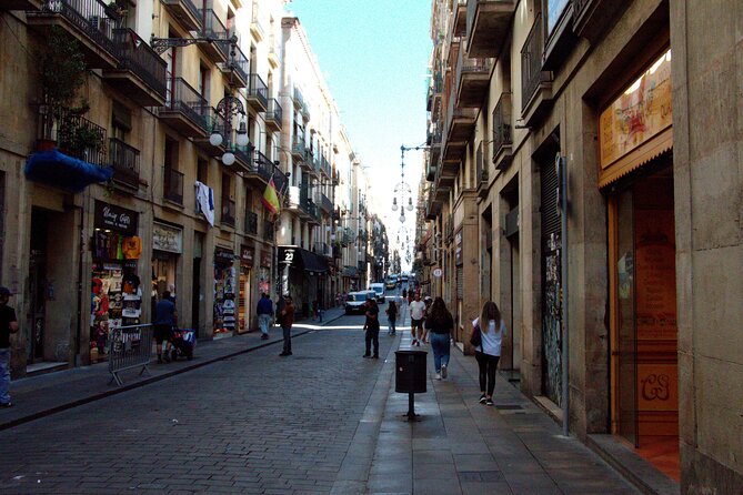 Barcelona's El Raval and the Gothic Quarter: A Self-Guided Audio Tour - Stopping at Meson del Cafe for a Local Break