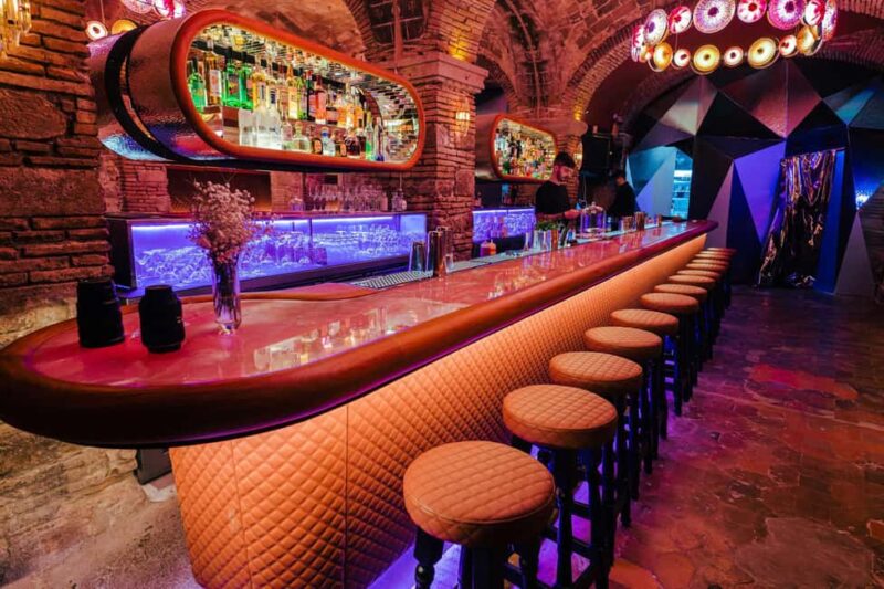 Barcelonas Hidden Speakeasy Party & VIP Club Experience - The Guide’s Role and Group Dynamic