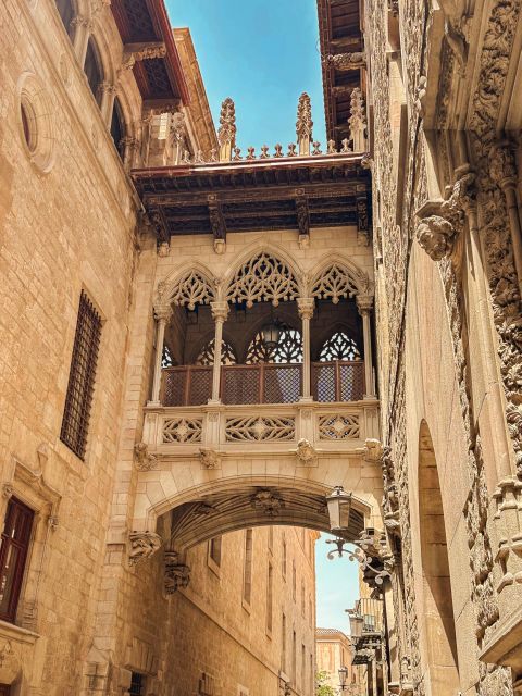 Barcelona's Old Quarter Hidden Corners with Food & Wine - Discover Barcelonas Old Quarter with Food & Wine for an Intimate Cultural Experience