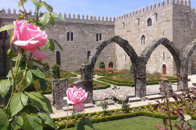 Barcelos, Braga & Guimarães Tour - Frequently Asked Questions