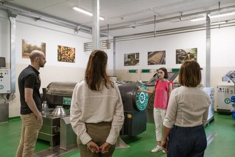 Bardolino: Lake Garda Oil Mill Tour with Olive Oil Tasting - The Quality of the Olive Oil and Local Products