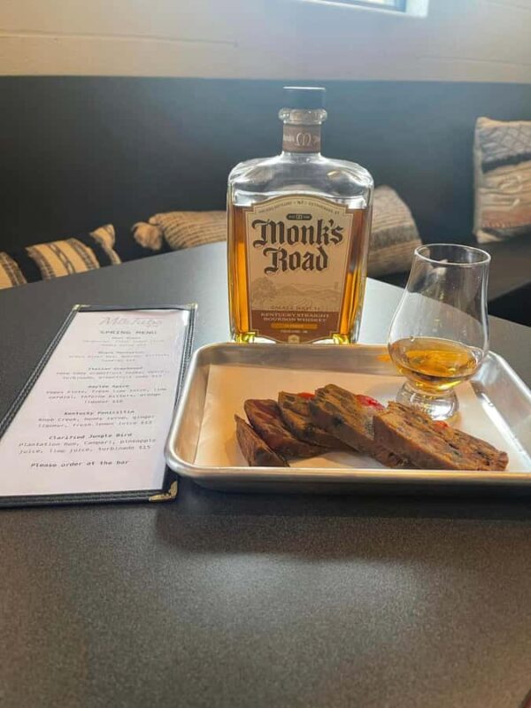 Bardstown: Taste of Bardstown Walking Tour - Visiting Four Local Favorite Spots