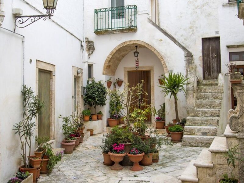 Bari: Alleys of the Ancient Village Exploration Tour - Practical Tips for Participants